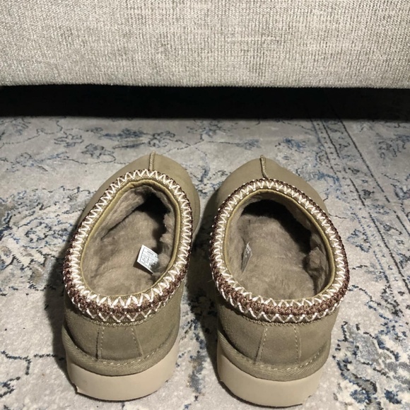 UGG Tasman Slipper Antelope - Picture 10 of 13